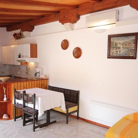Apartments With A Parking Space Veli Losinj, Losinj - 8029 Dış mekan fotoğraf