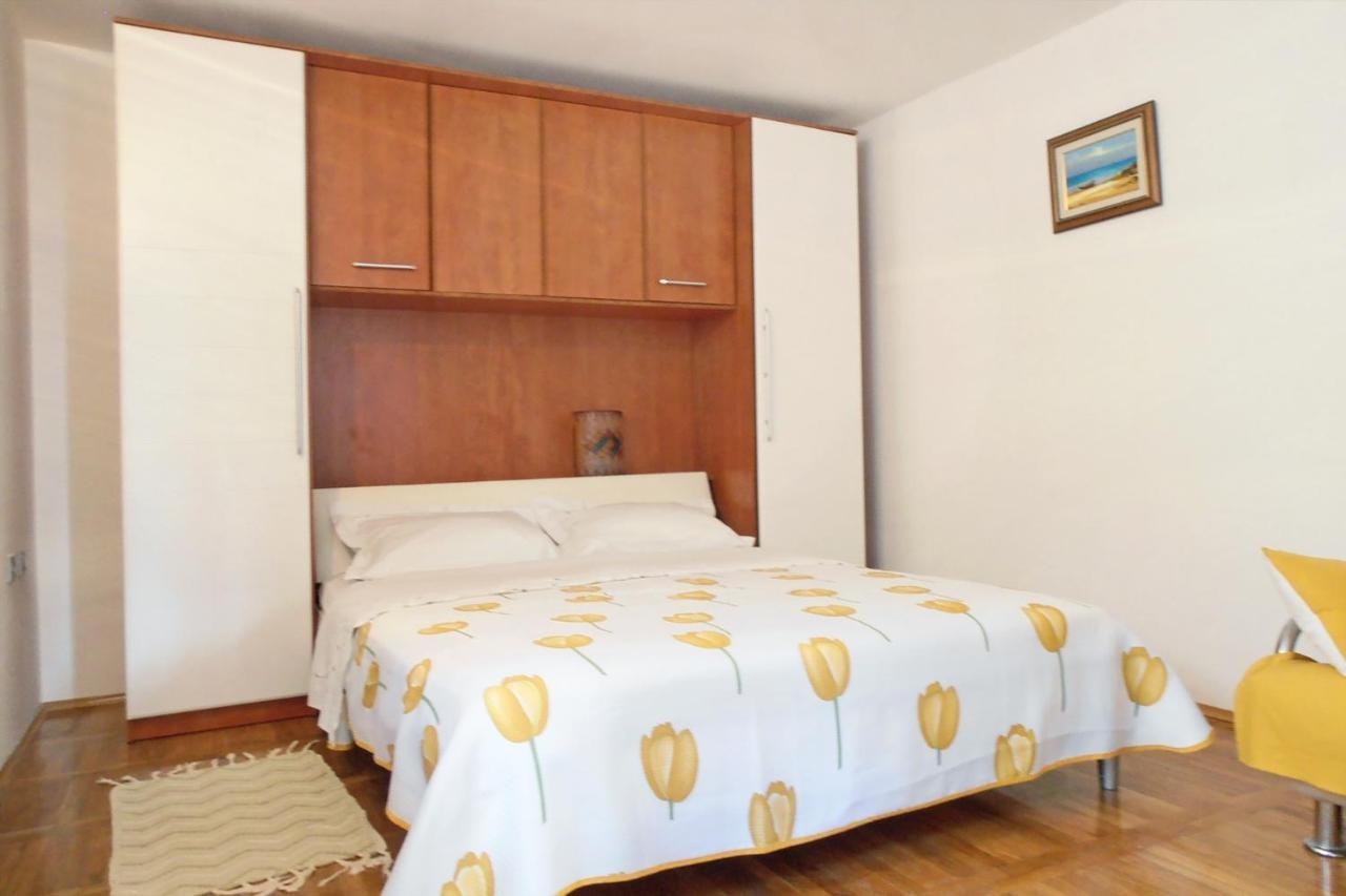 Apartments With A Parking Space Veli Losinj, Losinj - 8029 Dış mekan fotoğraf